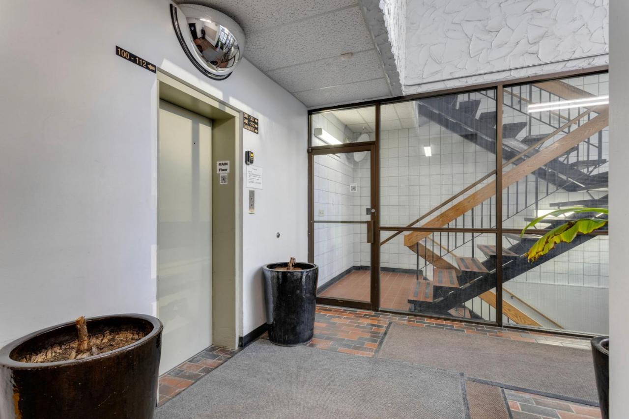 Calgary Connect Hostel Εξωτερικό φωτογραφία